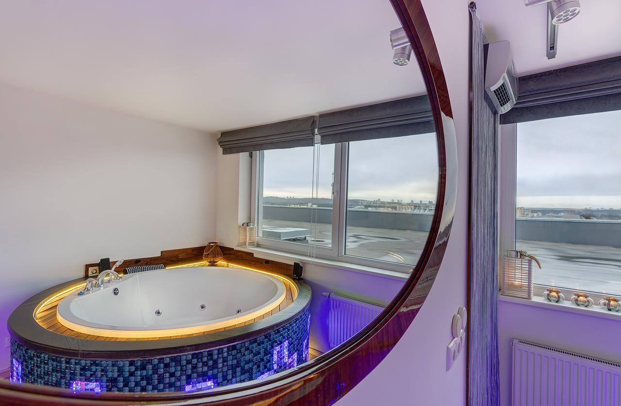 June Street Spa Apartments Аеропорт Вільнюс Екстер'єр фото
